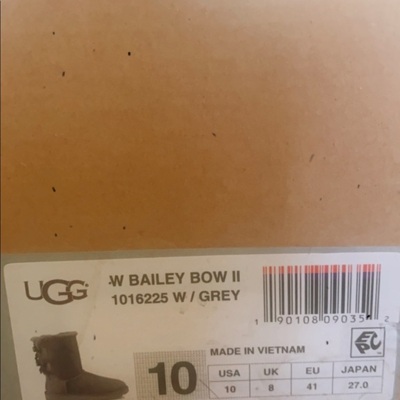 UGG BOOTS BAILEY BOW SIZE 10 - Picture 8 of 8